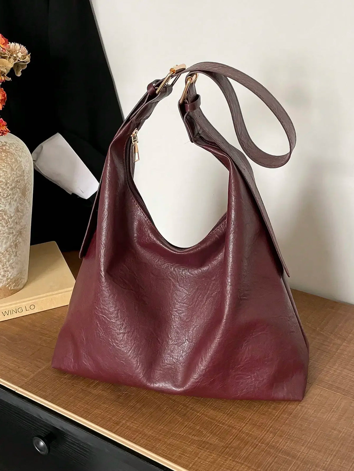 Large Capacity Solid Color Women's Shoulder Bag