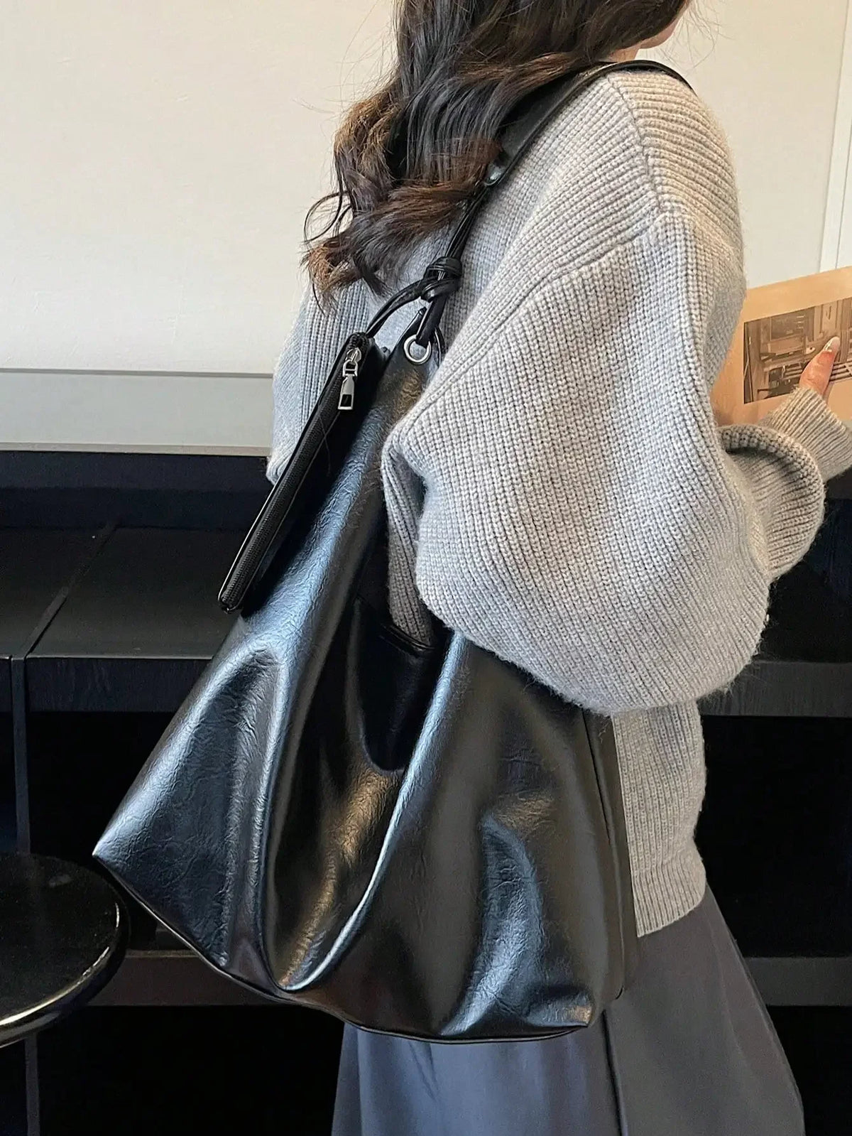 Large Capacity Solid Color Women's Shoulder Bag