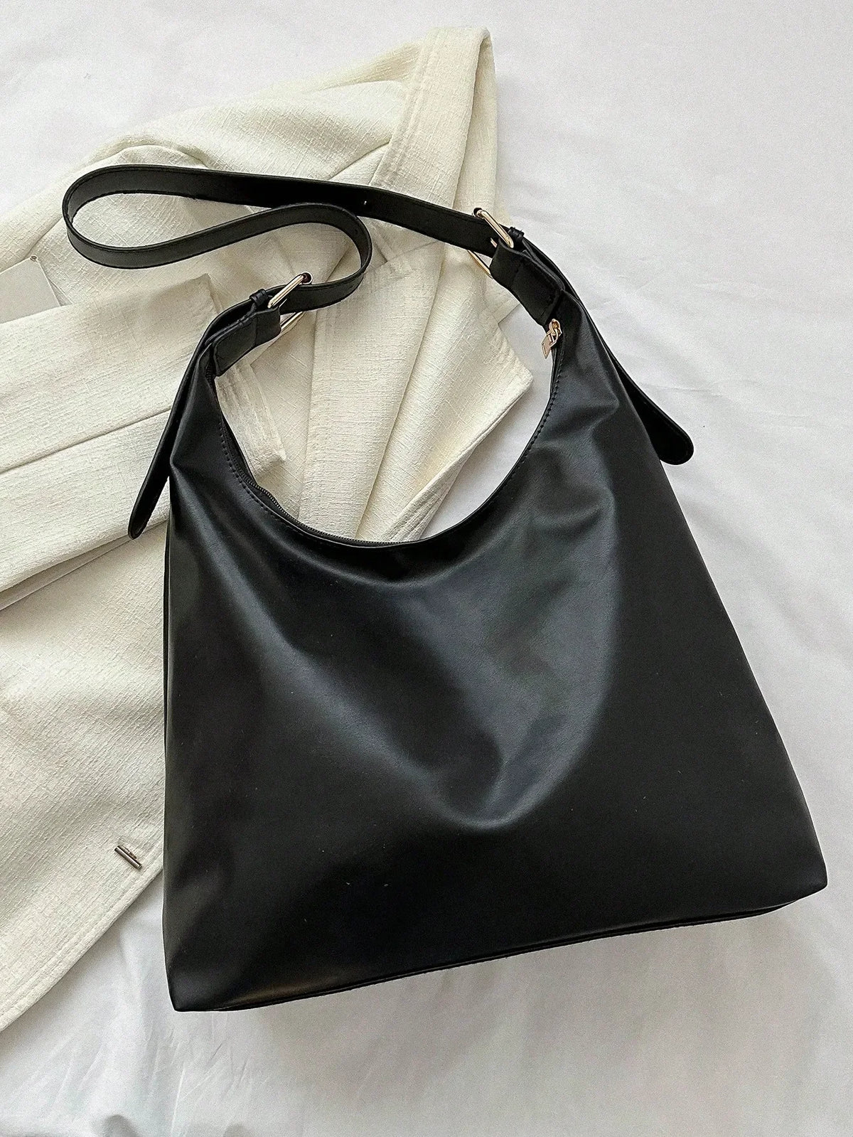 Large Capacity Solid Color Women's Shoulder Bag